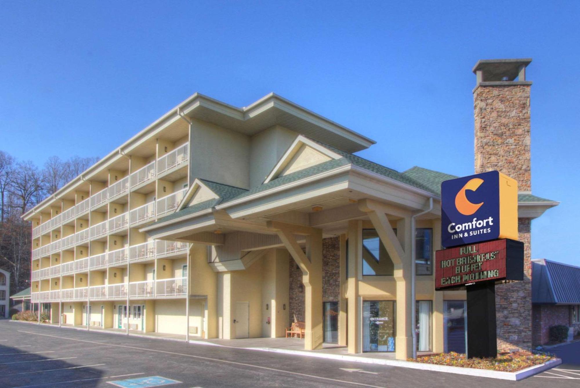 Comfort Inn & Suites At Dollywood Lane Пиджен-Фордж Экстерьер фото